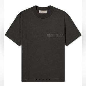FEAR OF GOD ESSENTIALS SHORT SLEEVE TEE
OFF BLACK